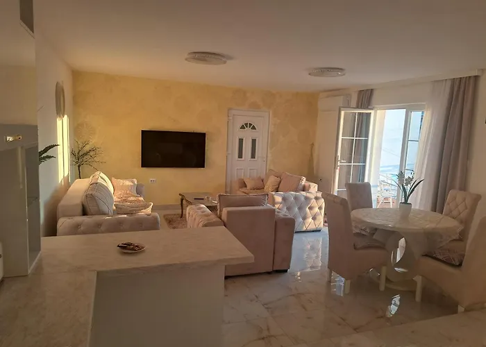 Dina Lux Διαμέρισμα